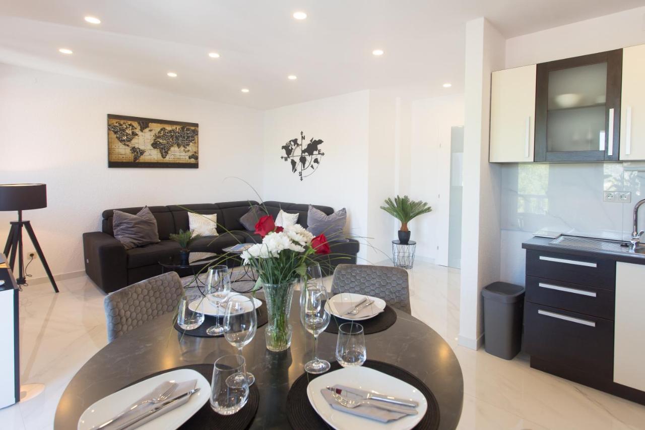 Apartmani Stanic Seget Vranjica Exterior photo