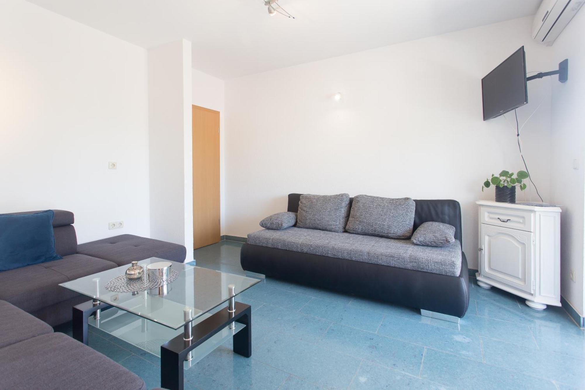 Apartmani Stanic Seget Vranjica Room photo