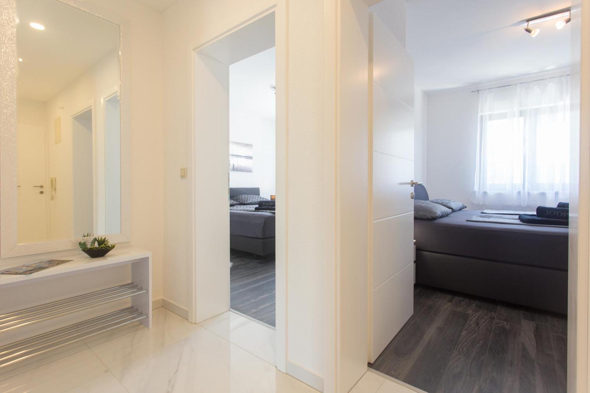 Apartmani Stanic Seget Vranjica Room photo