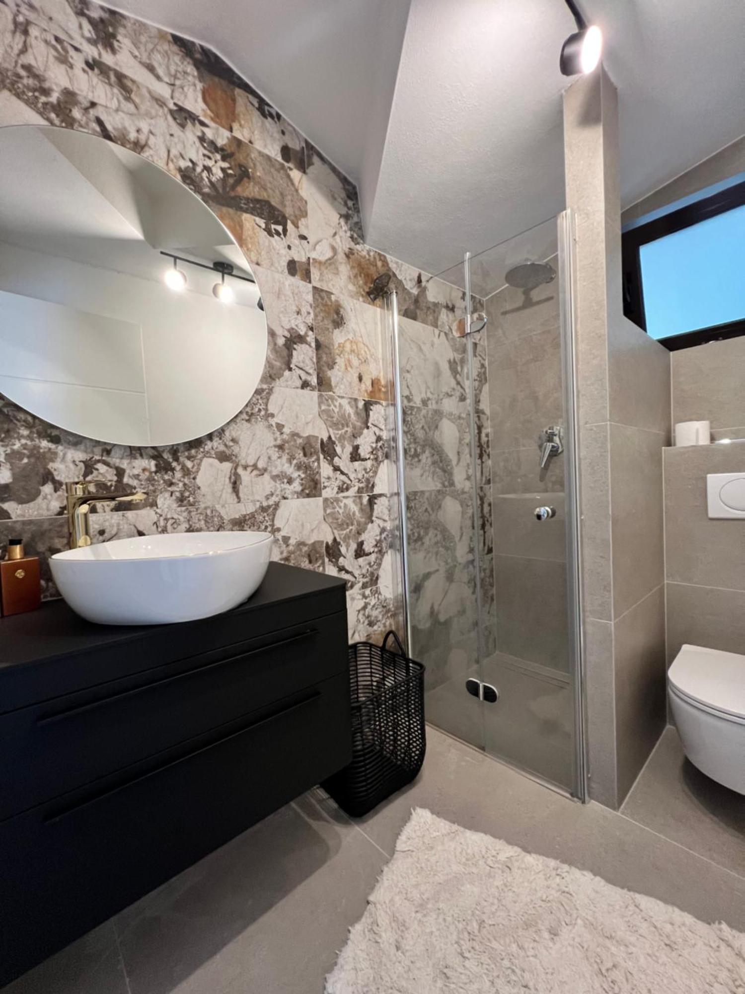 Apartmani Stanic Seget Vranjica Exterior photo